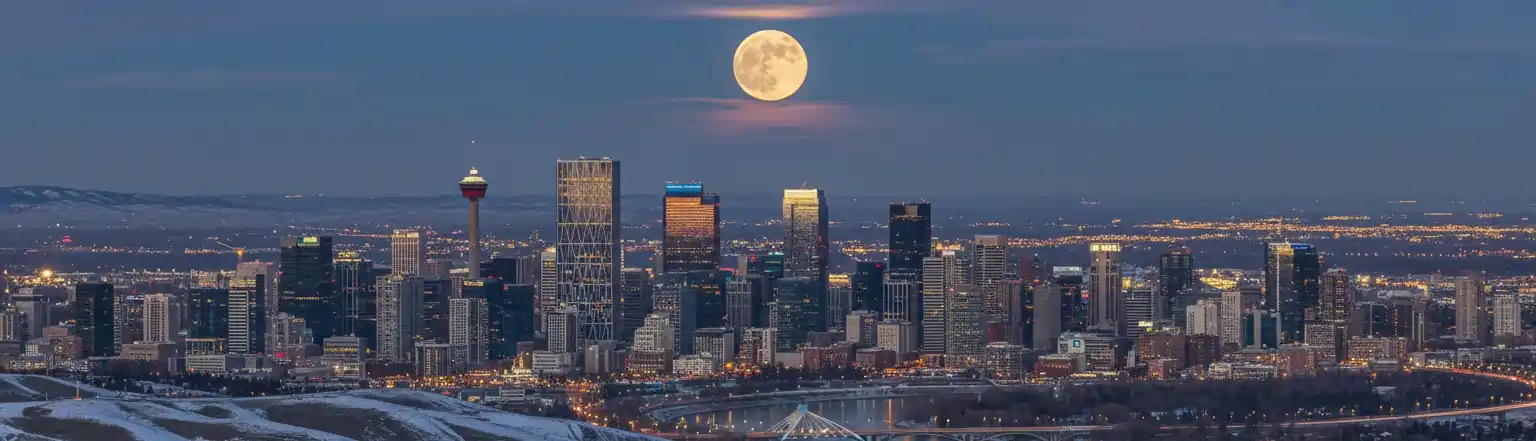 full-moon-rising-over-calgary-alberta