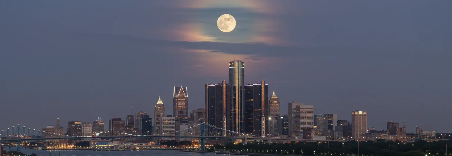 full-moon-rising-over-city-of-detroit