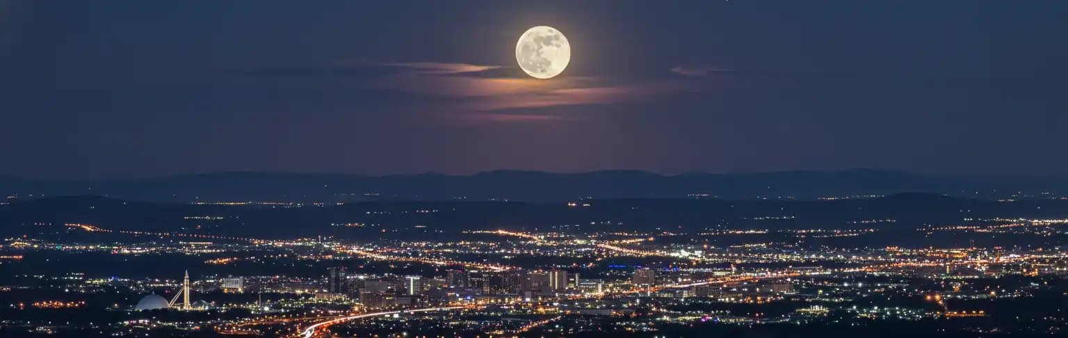 full-moon-rising-over-huntsville-alabama