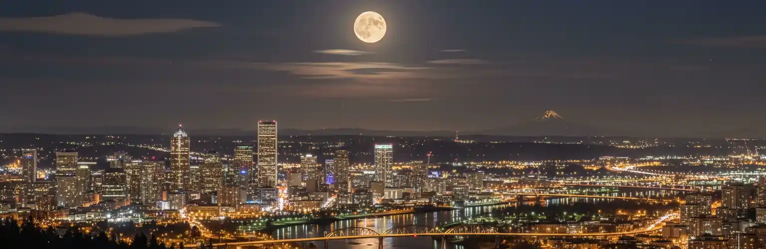 full-moon-rising-over-portland-oregon