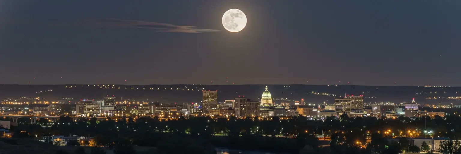 full-moonrise-over-boise