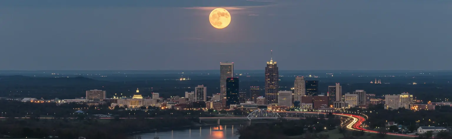 moonrise-at-dusk-little-rock-arkansas