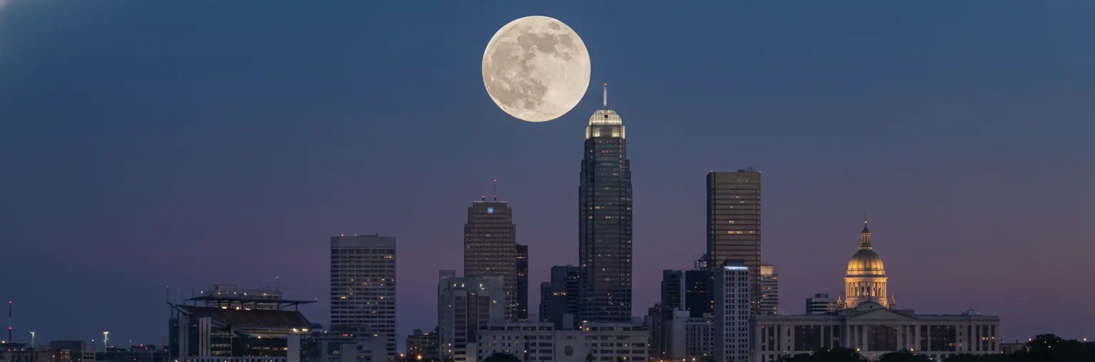 moonrise-over-indianapolis-city