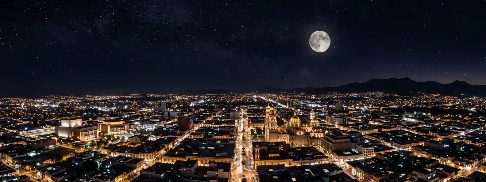 Leon, Mexico-moonrise-skyline