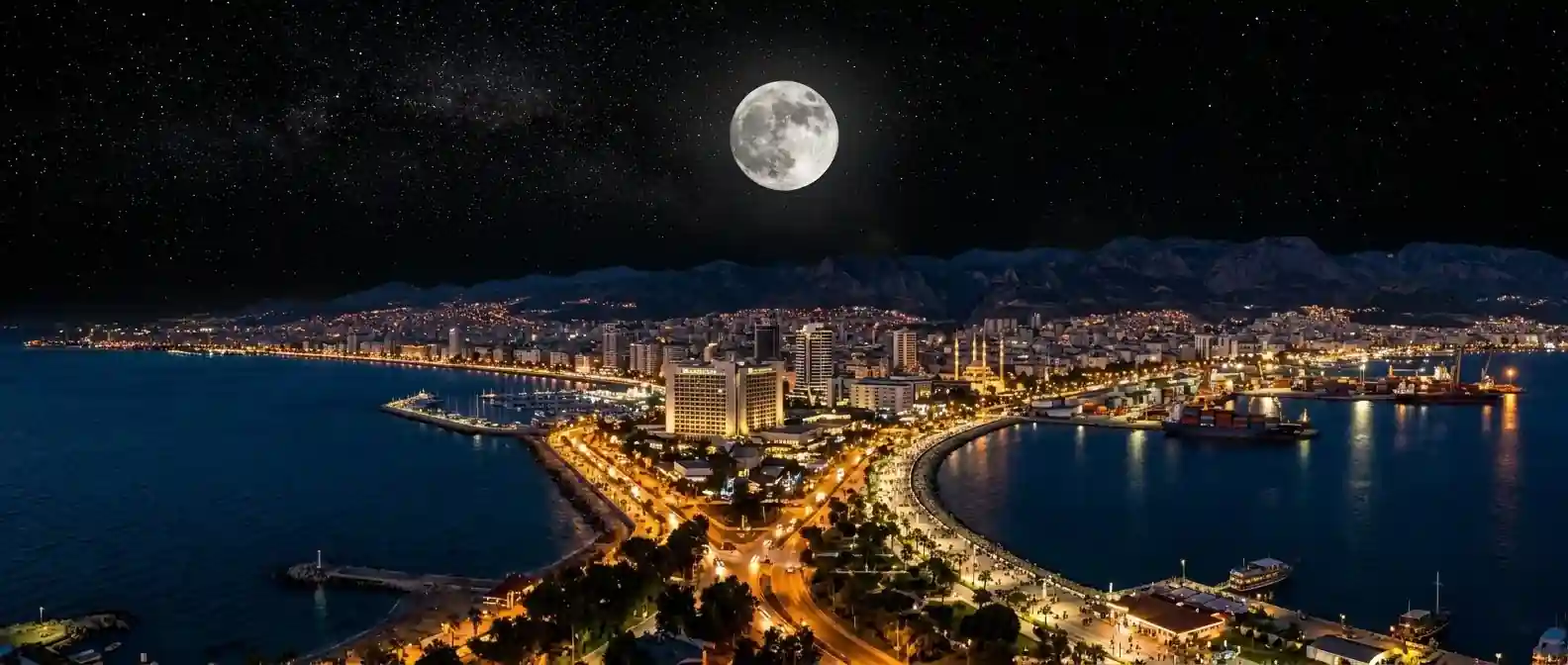 Mersin, Turkey-moon-scenery