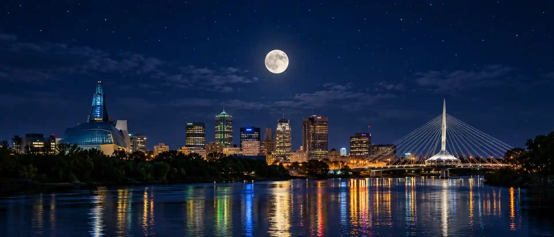 moon-rising-winnipeg-skyline